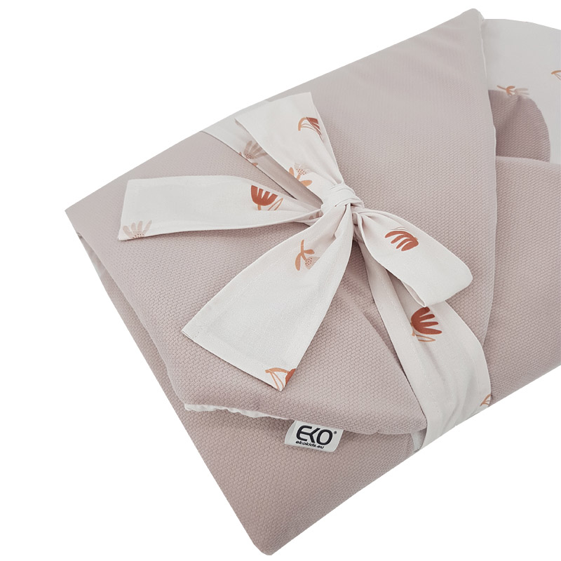 EKO Takaró pamutból velúrral és kókusz belsővel masnival Beige Meadow 75x75cm